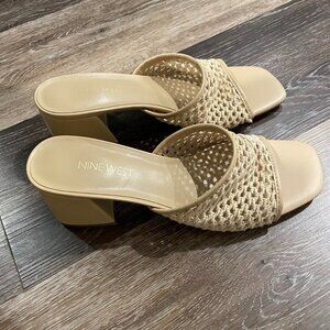 NEW Nine West Galant natural/tan heeled mule sandal (US 8)